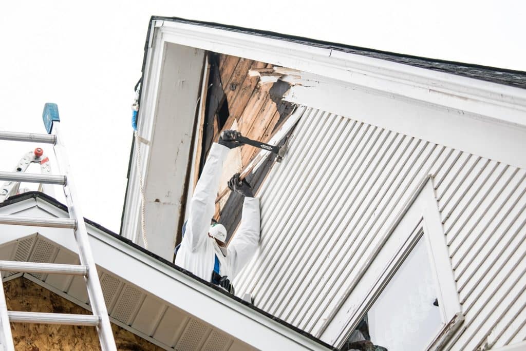 siding tearoff