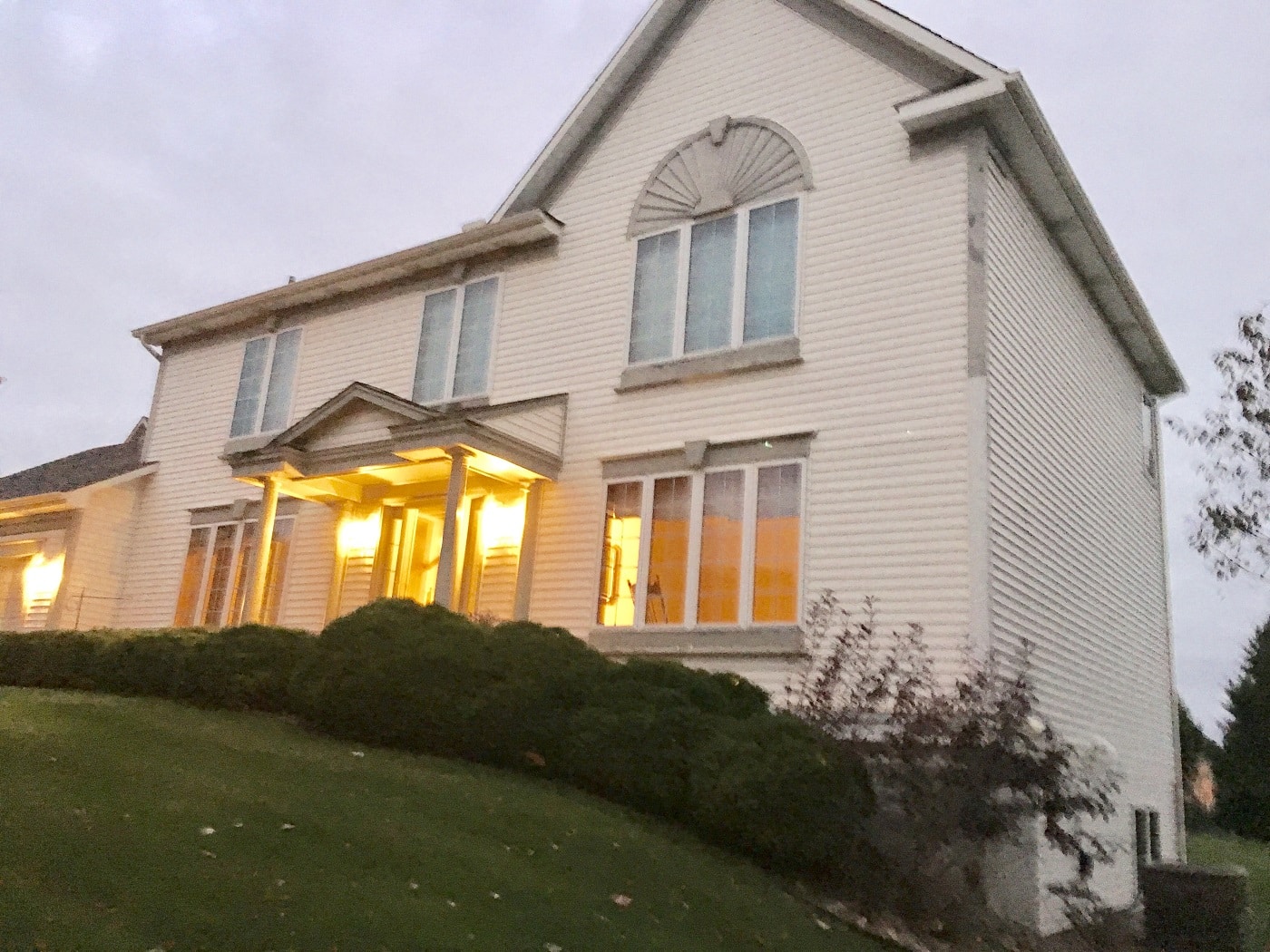 Woodbury home before home improvement projects