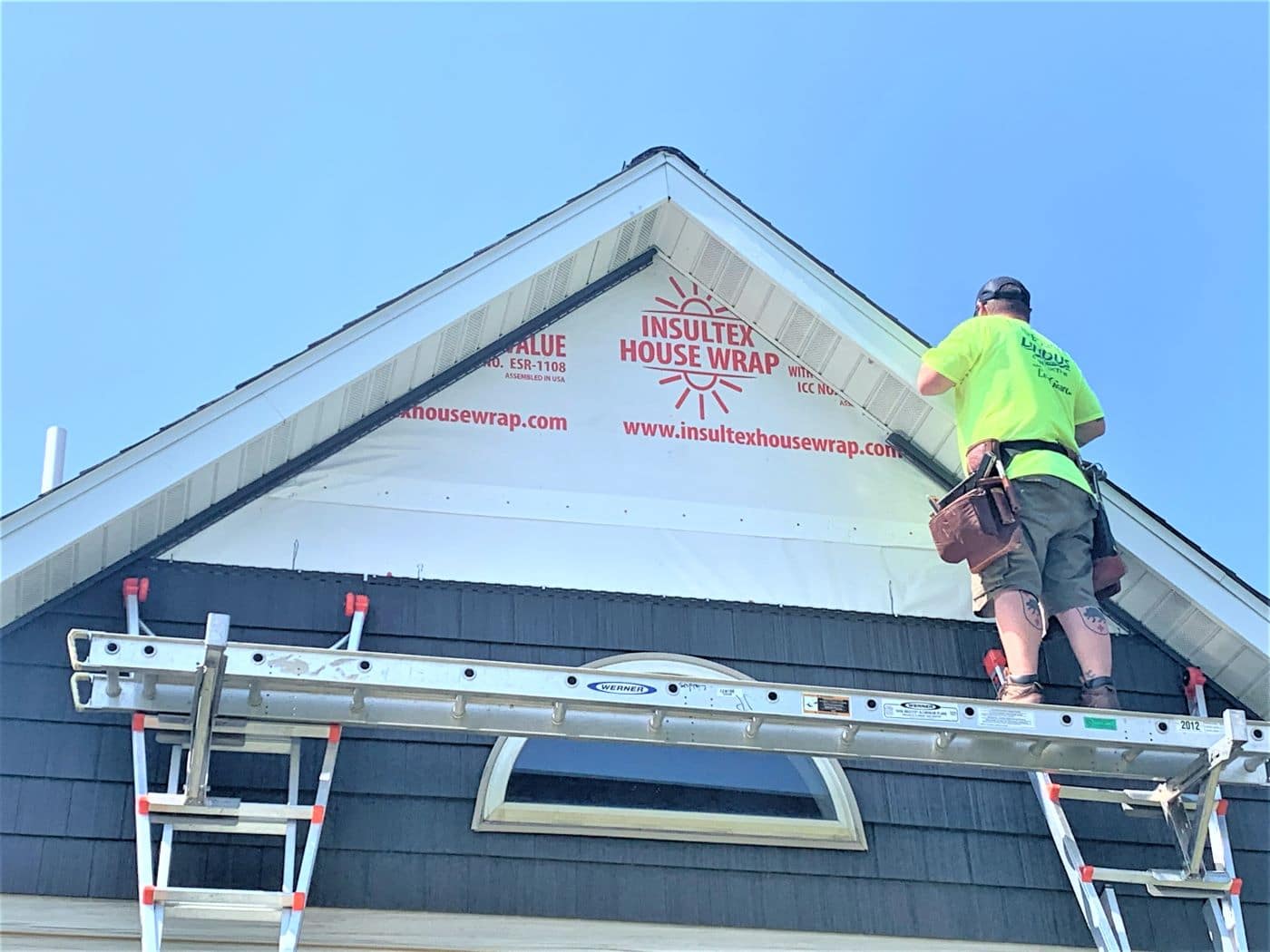 siding install