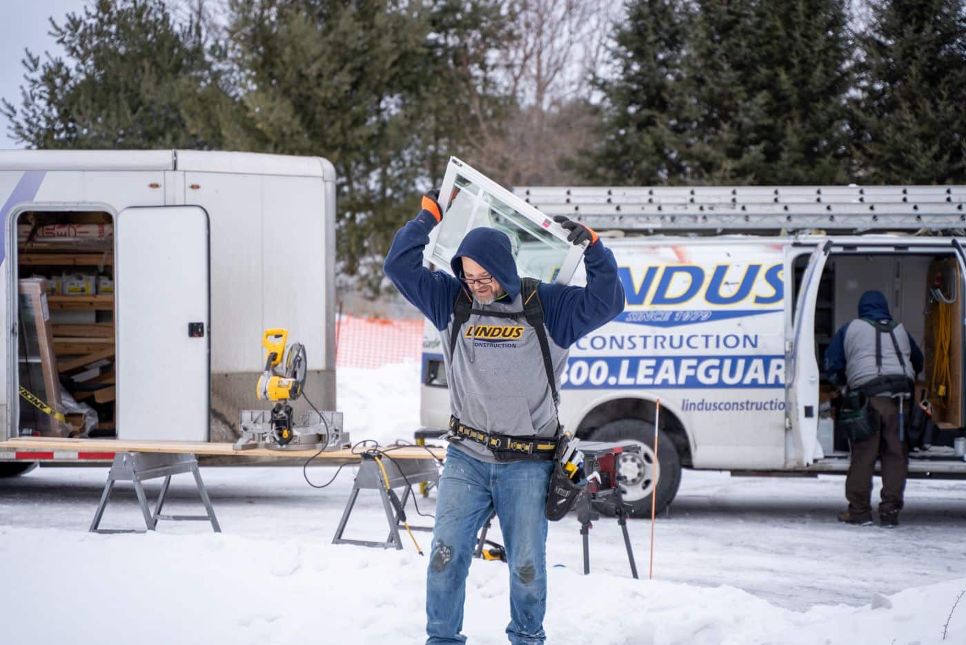 Winter window installation by Lindus Construction 
